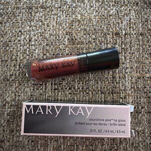 Mary Kay Nourishine Plus Lip Gloss Red Passion NIB